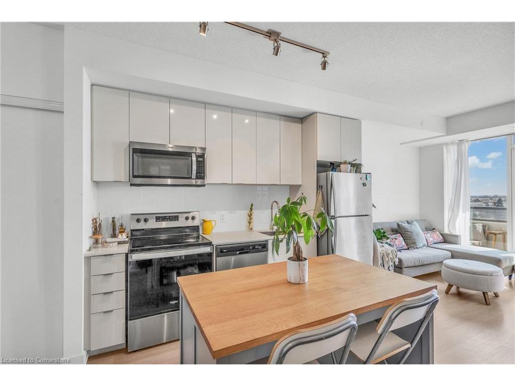 









859


The Queensway

, 412,
Toronto,




ON
M8Z 1N8

