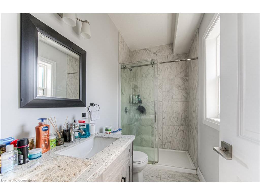 









204


Fifth

Avenue,
Kitchener,




ON
N2C 1P7

