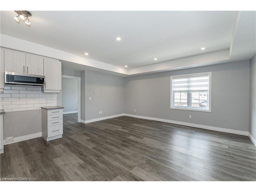 









161


Ottawa

Street South, 209,
Kitchener,




ON
N2G 3T2


