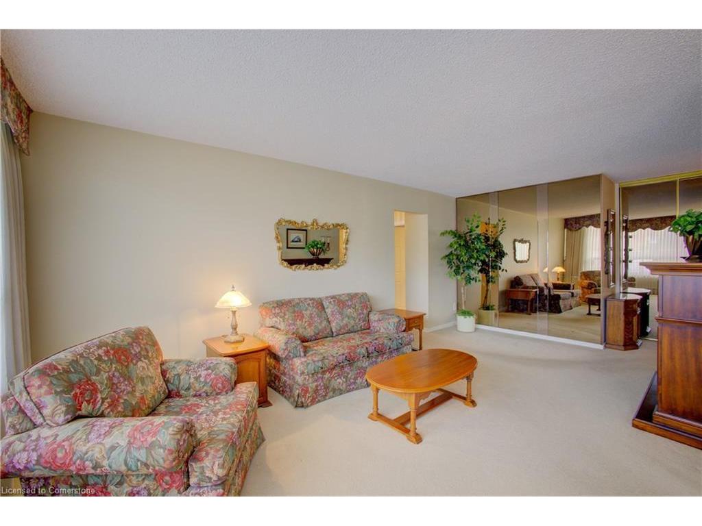 









45


Westmount

Road North, 101&103,
Waterloo,




ON
N2L 2R3

