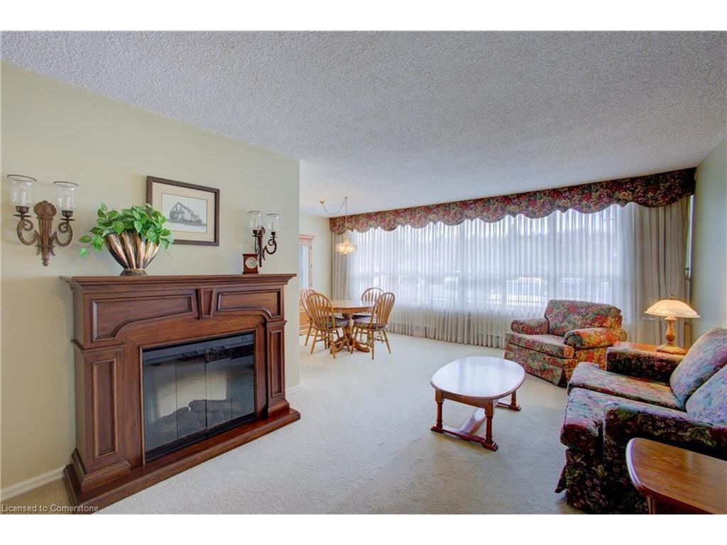 









45


Westmount

Road North, 101&103,
Waterloo,




ON
N2L 2R3

