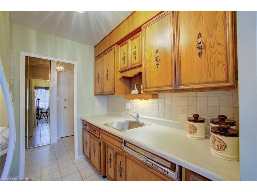









45


Westmount

Road North, 101&103,
Waterloo,




ON
N2L 2R3

