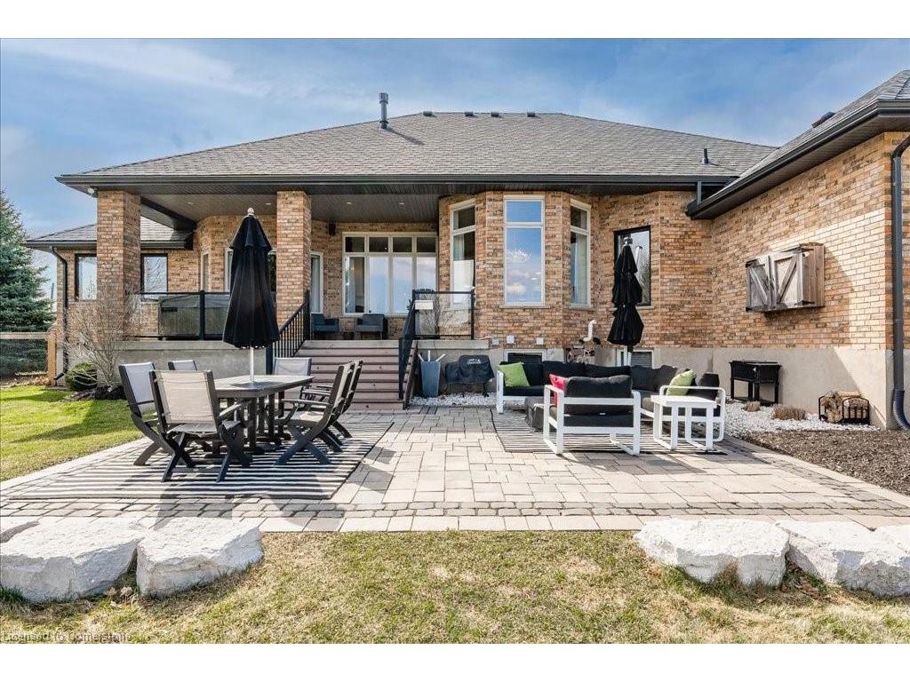 









4663


Wellington 35

Road,
Puslinch,




ON
N1H 6J3

