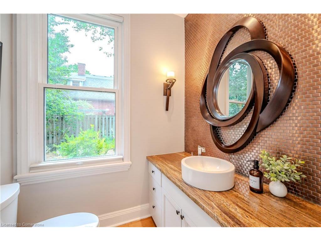 









42


Liverpool

Street,
Guelph,




ON
N1H 2K9

