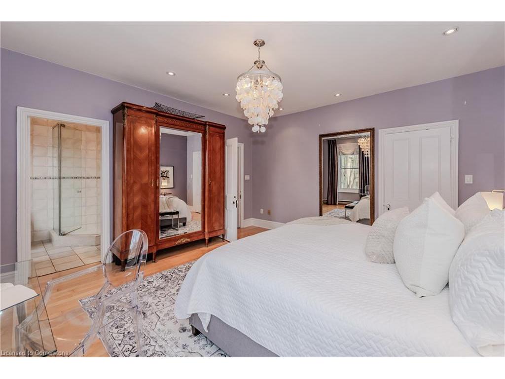









42


Liverpool

Street,
Guelph,




ON
N1H 2K9

