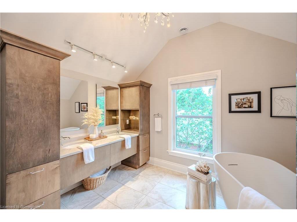 









42


Liverpool

Street,
Guelph,




ON
N1H 2K9

