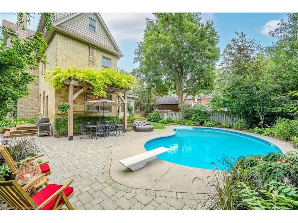 









42


Liverpool

Street,
Guelph,




ON
N1H 2K9

