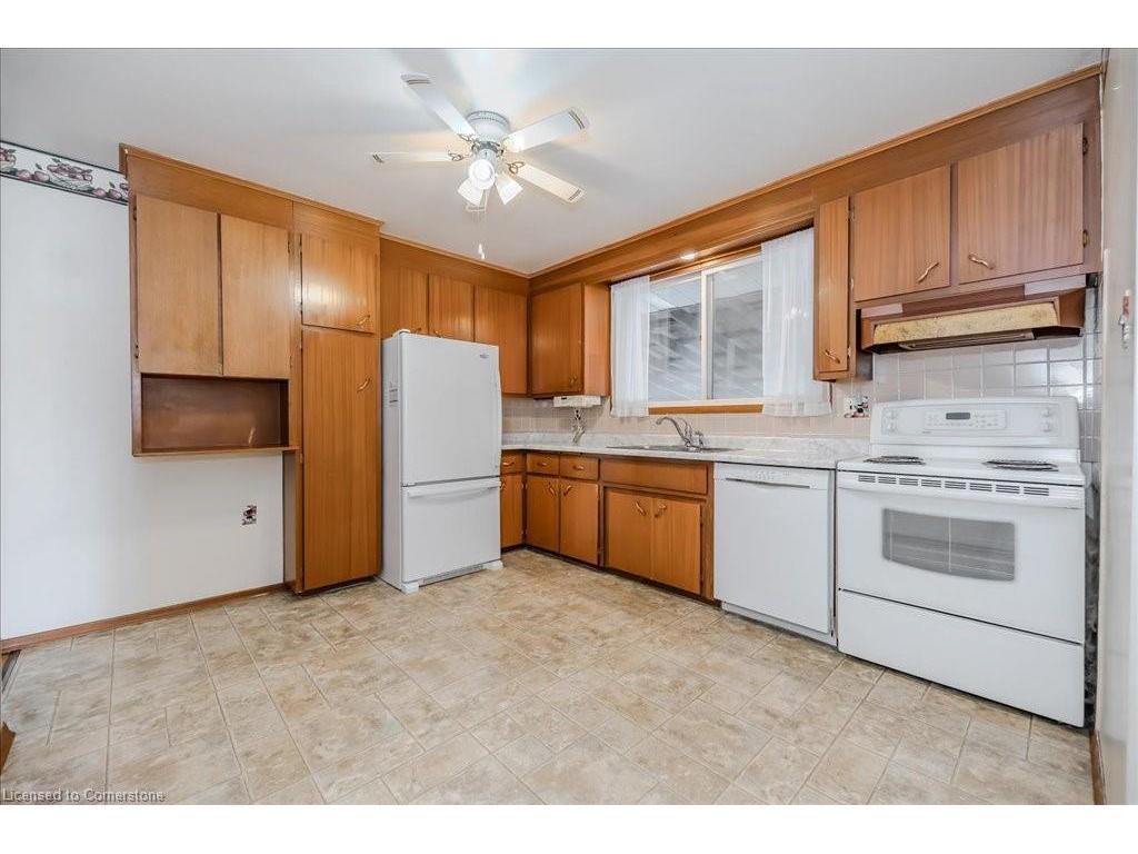 









244


Alma

Street North,
Guelph,




ON
N1H 5Y2


