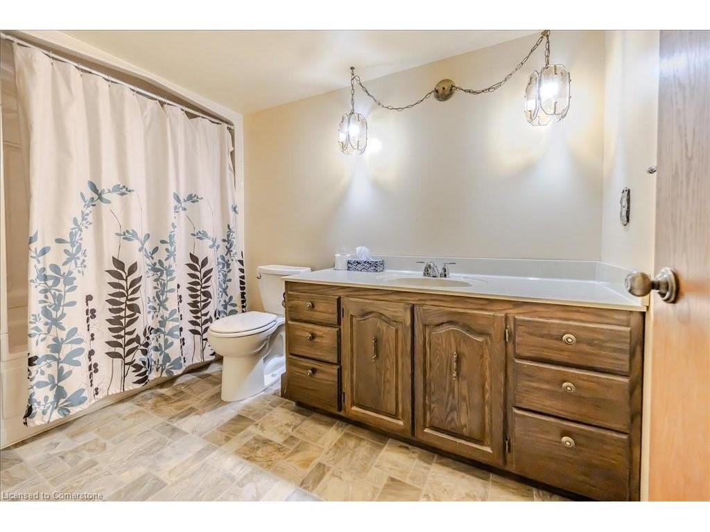 









244


Alma

Street North,
Guelph,




ON
N1H 5Y2

