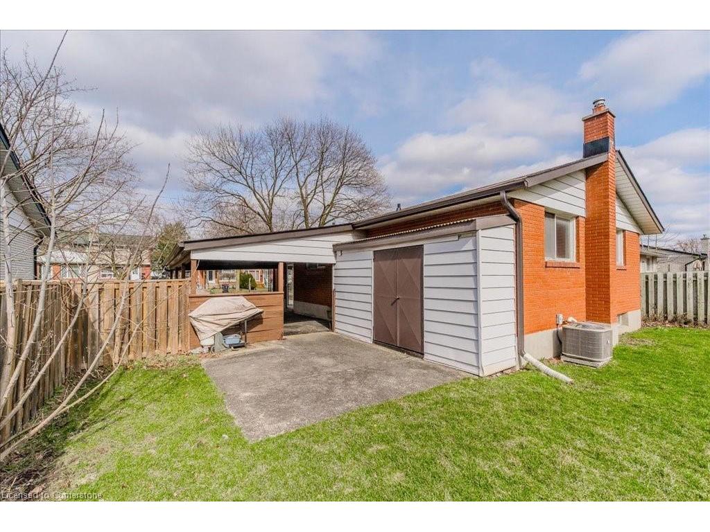 









244


Alma

Street North,
Guelph,




ON
N1H 5Y2


