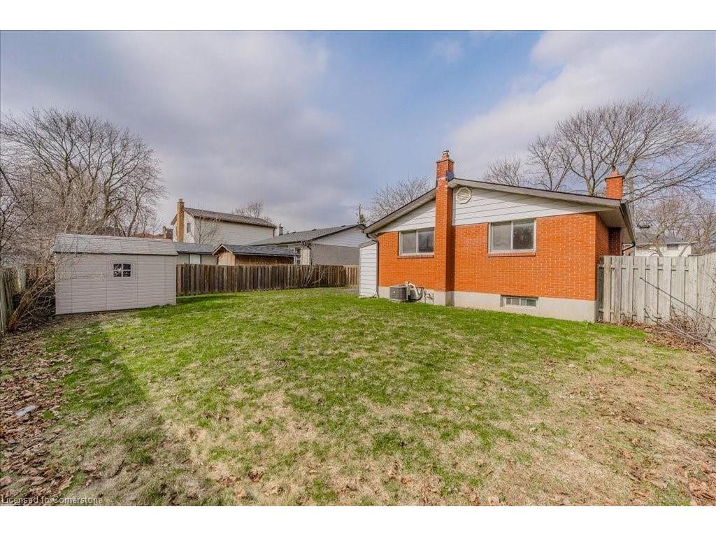 









244


Alma

Street North,
Guelph,




ON
N1H 5Y2

