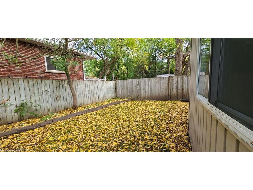 









326


Victoria

Street South, B,
Kitchener,




ON
N2M 3A3

