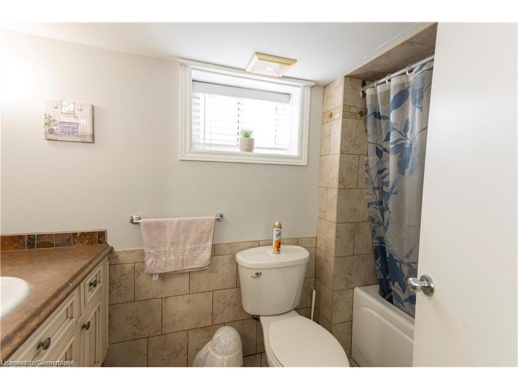 









326


Victoria

Street South, B,
Kitchener,




ON
N2M 3A3

