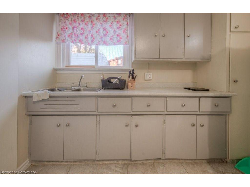 









230


Highland

Road West,
Kitchener,




ON
N2M 3C2

