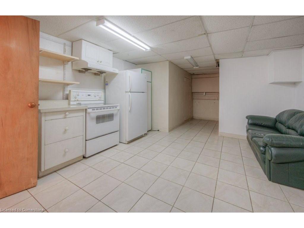









230


Highland

Road West,
Kitchener,




ON
N2M 3C2

