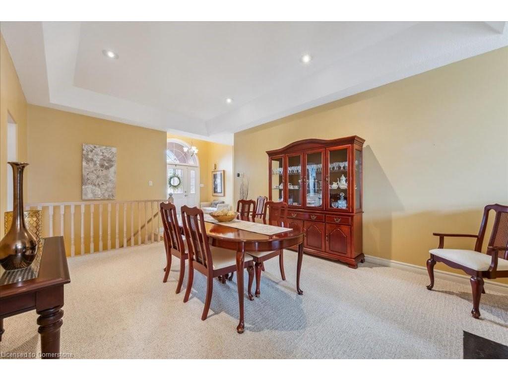 









23


Mount Royal

Place,
Cambridge,




ON
N1S 5B1

