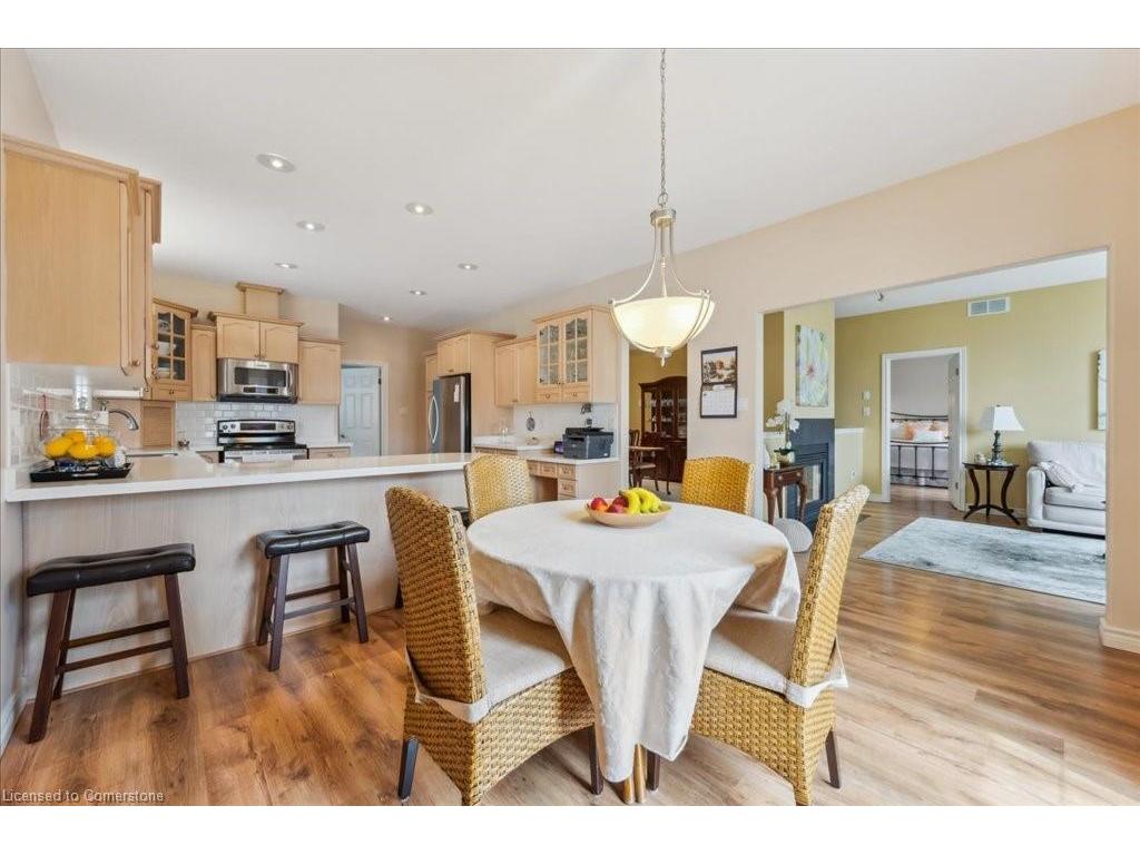 









23


Mount Royal

Place,
Cambridge,




ON
N1S 5B1

