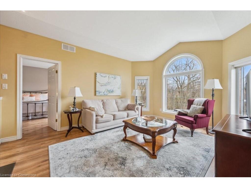 









23


Mount Royal

Place,
Cambridge,




ON
N1S 5B1

