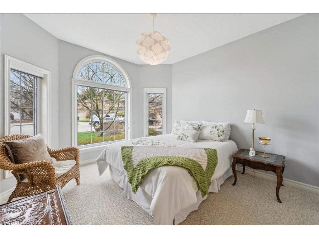 









23


Mount Royal

Place,
Cambridge,




ON
N1S 5B1

