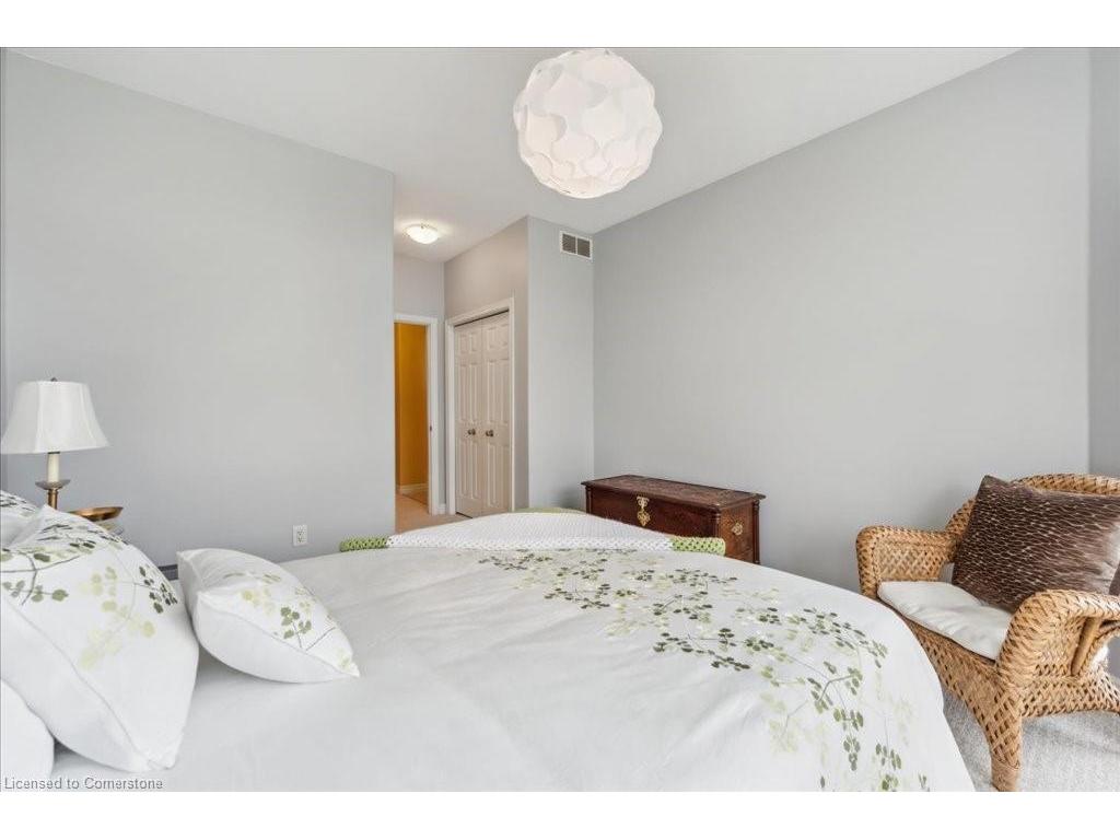 









23


Mount Royal

Place,
Cambridge,




ON
N1S 5B1

