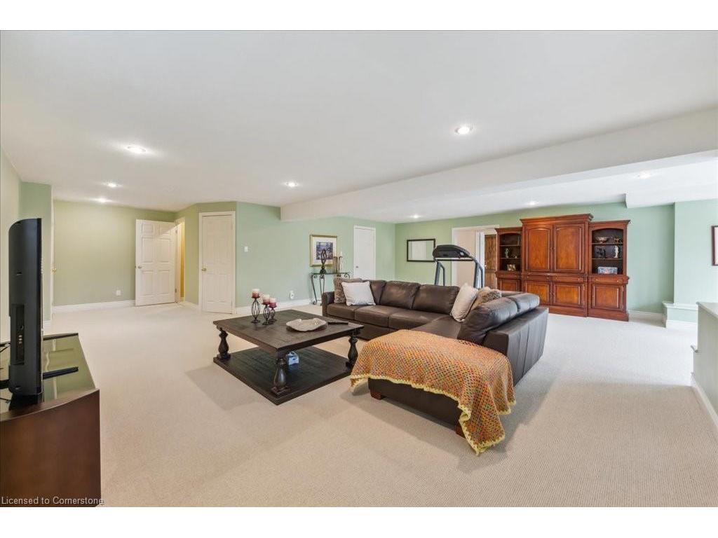 









23


Mount Royal

Place,
Cambridge,




ON
N1S 5B1

