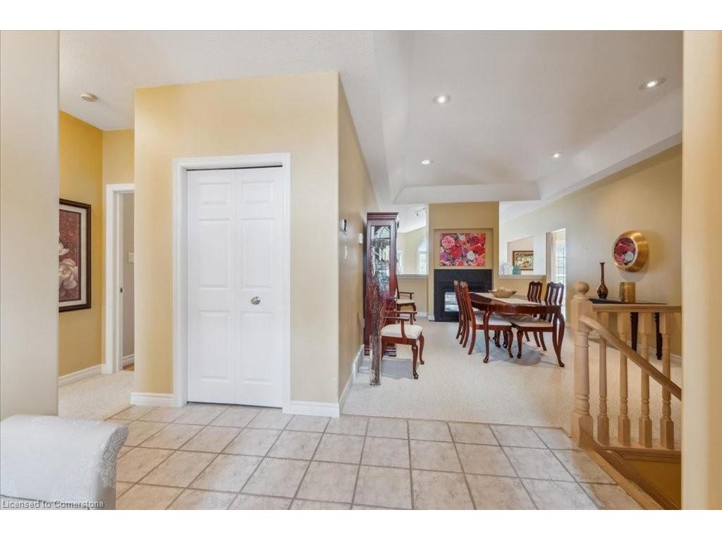 









23


Mount Royal

Place,
Cambridge,




ON
N1S 5B1

