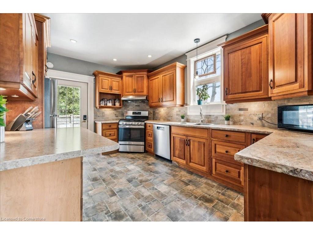 









454


Wallace

Avenue North,
Listowel,




ON
N4W 1L6

