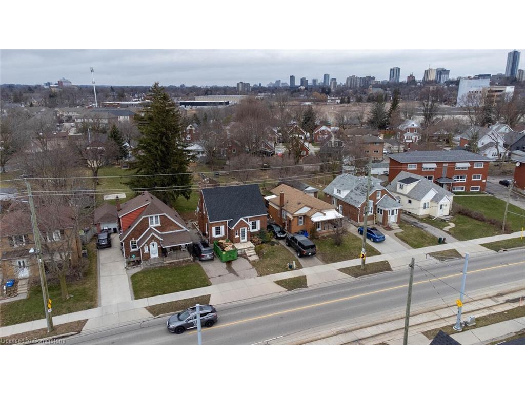 









288


Ottawa

Street South,
Kitchener,







ON
N2G 3T6

