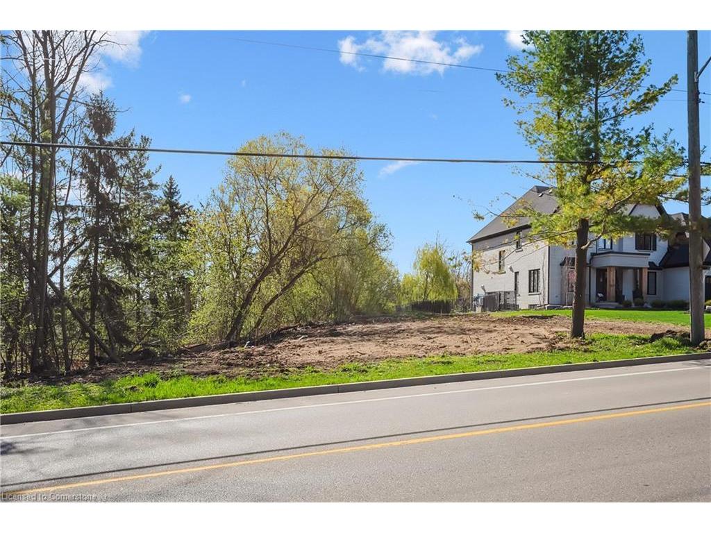 









176B


Woolwich

Street,
Kitchener,




ON
N2K 1S6

