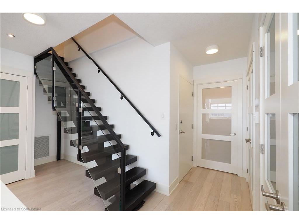 









112


Benton

Street, 710,
Kitchener,




ON
N2G 3H6

