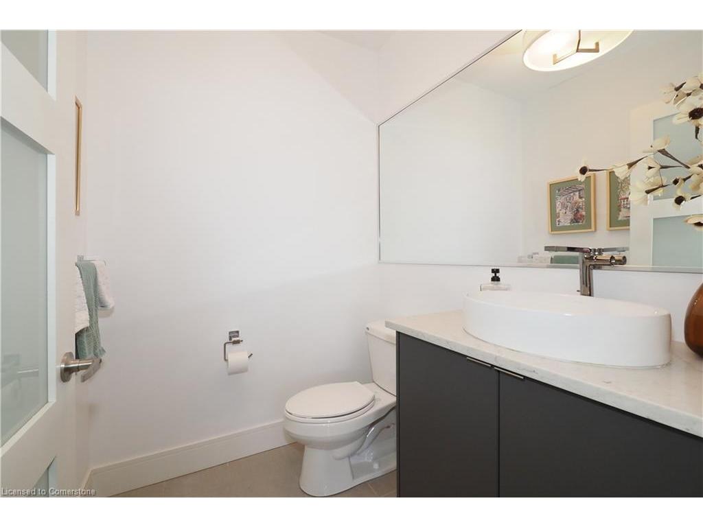 









112


Benton

Street, 710,
Kitchener,




ON
N2G 3H6

