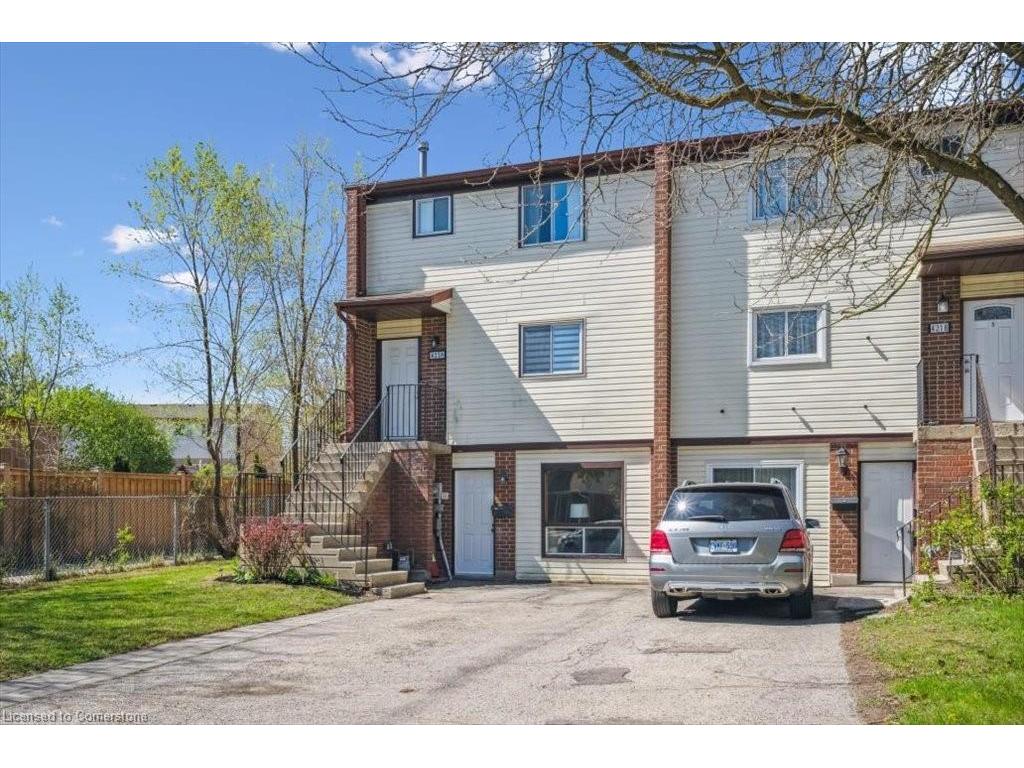 









421


Bairstow

Crescent, A,
Waterloo,




ON
N2K 2H7

