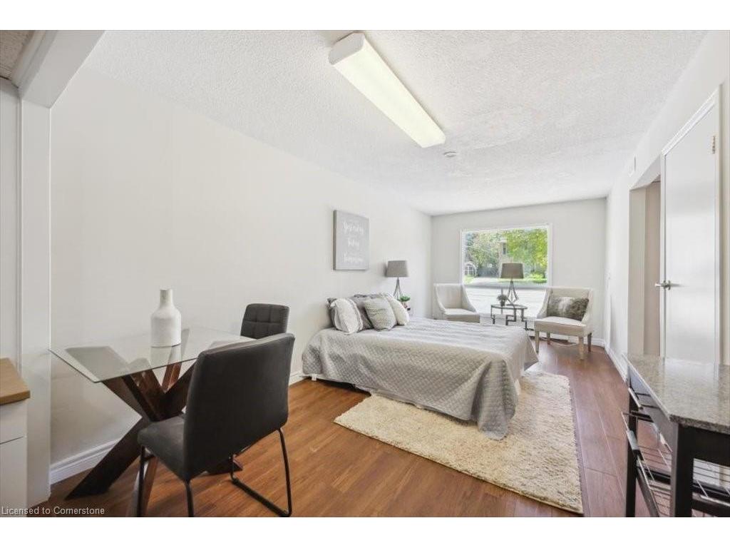 









421


Bairstow

Crescent, A,
Waterloo,




ON
N2K 2H7

