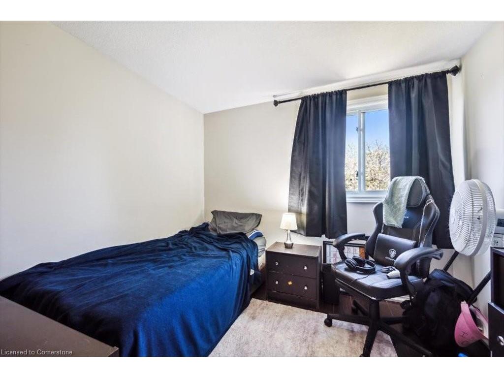 









421


Bairstow

Crescent, A,
Waterloo,




ON
N2K 2H7

