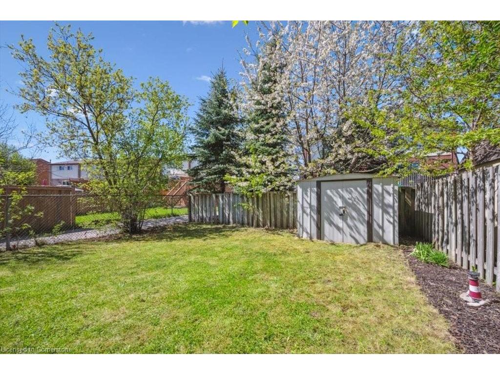 









421


Bairstow

Crescent, A,
Waterloo,




ON
N2K 2H7

