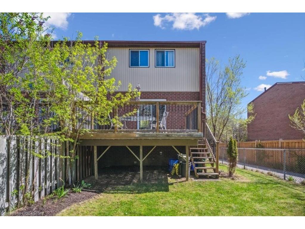 









421


Bairstow

Crescent, A,
Waterloo,




ON
N2K 2H7

