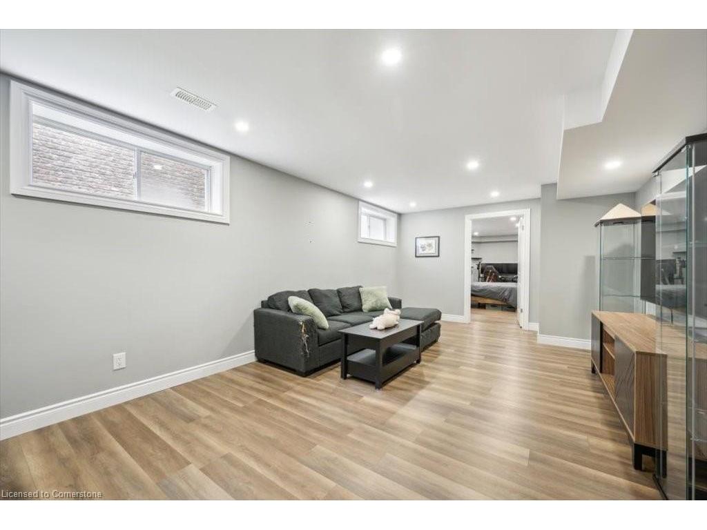 









67


East Tree

Drive,
Breslau,




ON
N0B 1M0

