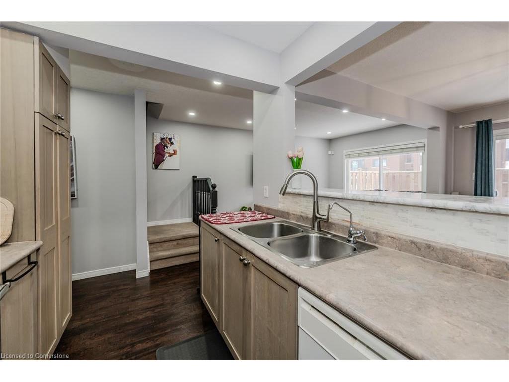 









120


Dudhope

Avenue, 20,
Cambridge,




ON
N1R 4T7

