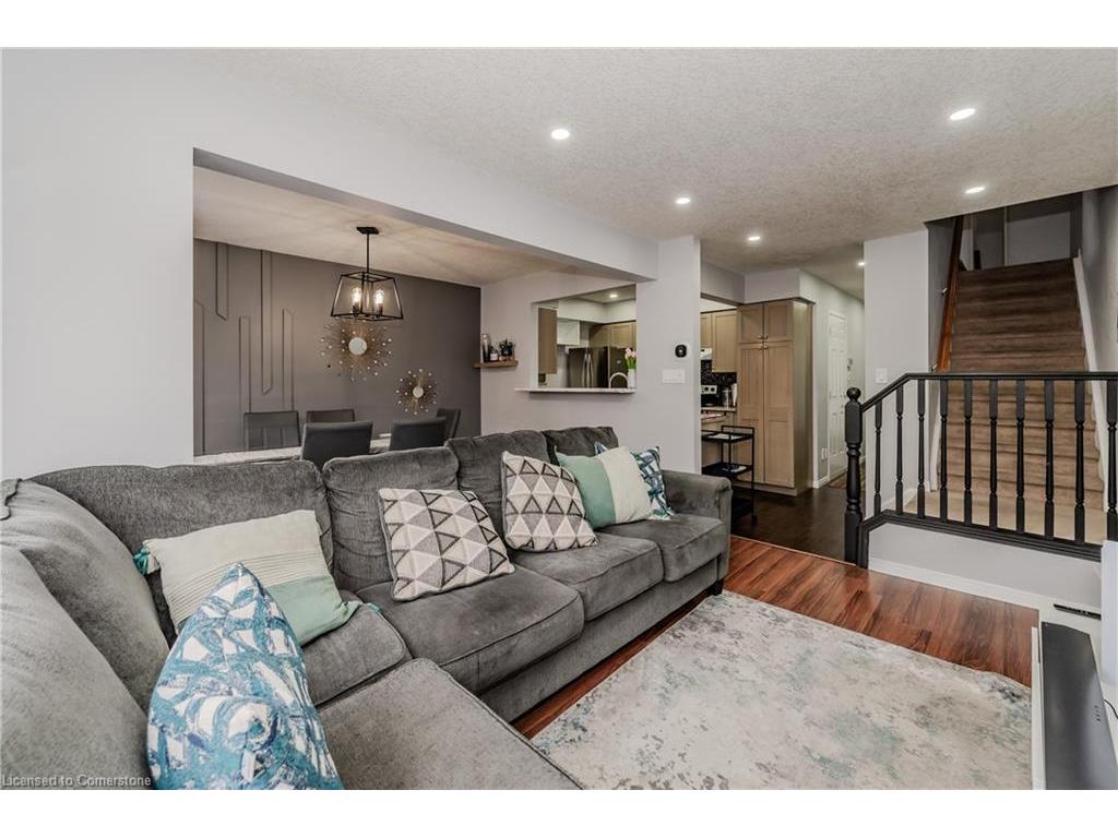 









120


Dudhope

Avenue, 20,
Cambridge,




ON
N1R 4T7


