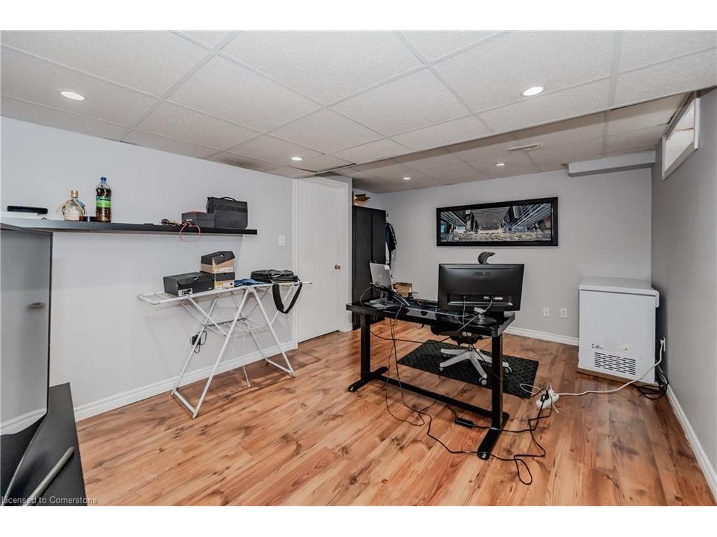 









120


Dudhope

Avenue, 20,
Cambridge,




ON
N1R 4T7

