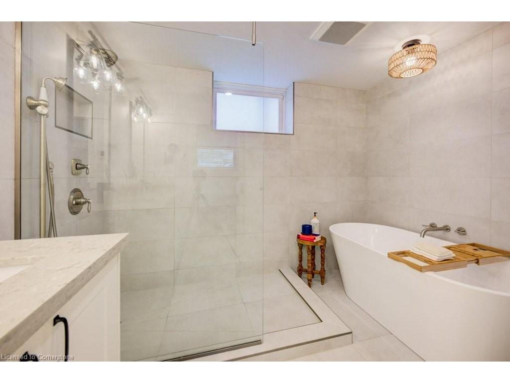 









36


Milton

Avenue West,
Cambridge,




ON
N3C 2Y4

