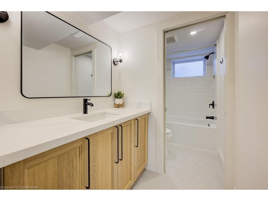 









36


Milton

Avenue West,
Cambridge,




ON
N3C 2Y4

