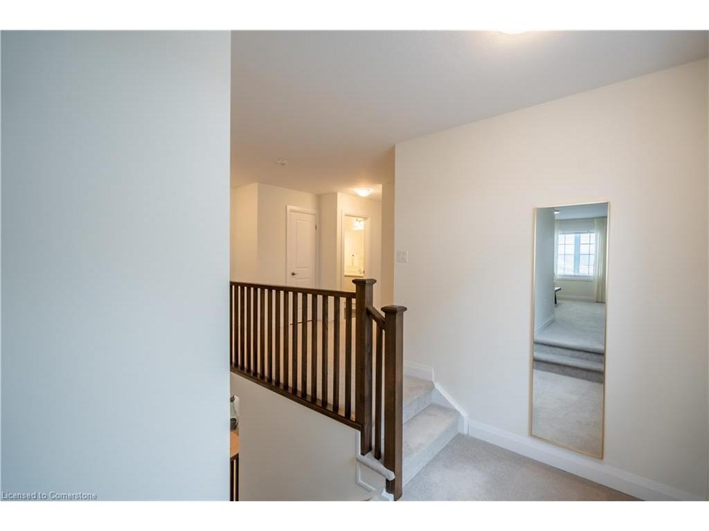 









765


Autumn Willow

Drive,
Waterloo,




ON
N2V 0E3


