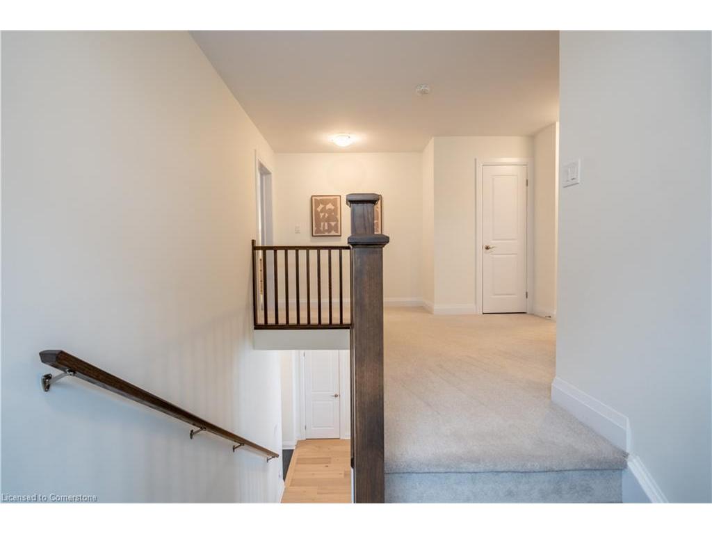 









765


Autumn Willow

Drive,
Waterloo,




ON
N2V 0E3


