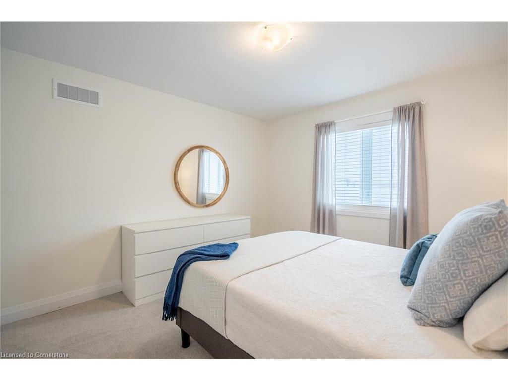 









765


Autumn Willow

Drive,
Waterloo,




ON
N2V 0E3

