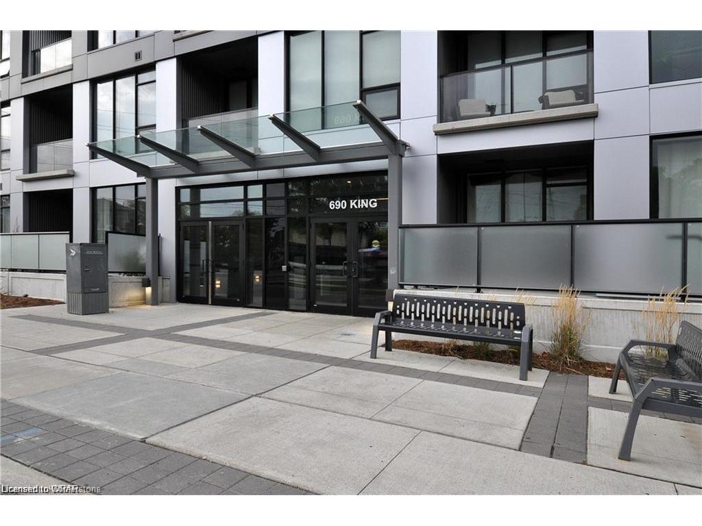 









690


King

Street West, 221,
Kitchener,




ON
N2G 1G4

