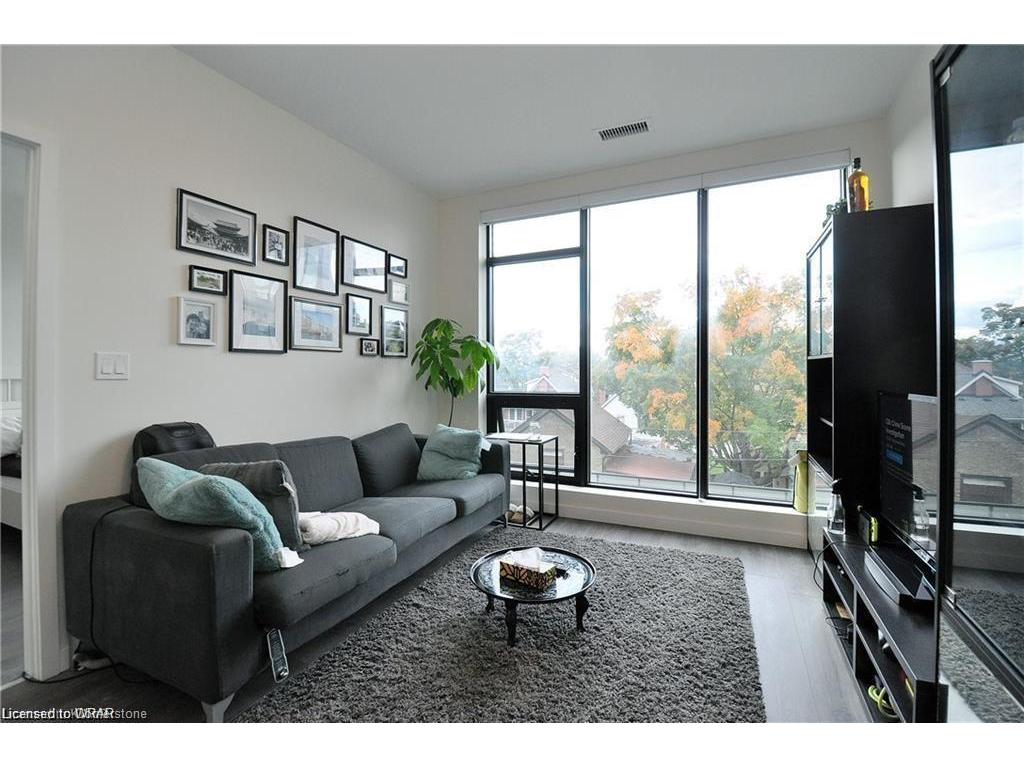 









690


King

Street West, 221,
Kitchener,




ON
N2G 1G4

