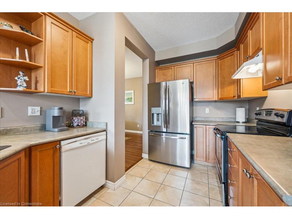 









519


Commonwealth

Crescent,
Kitchener,




ON
N2E 4K2

