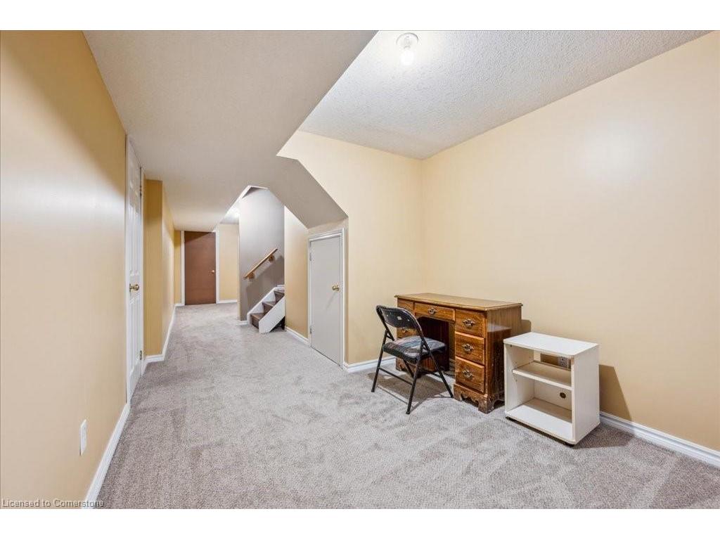 









519


Commonwealth

Crescent,
Kitchener,




ON
N2E 4K2

