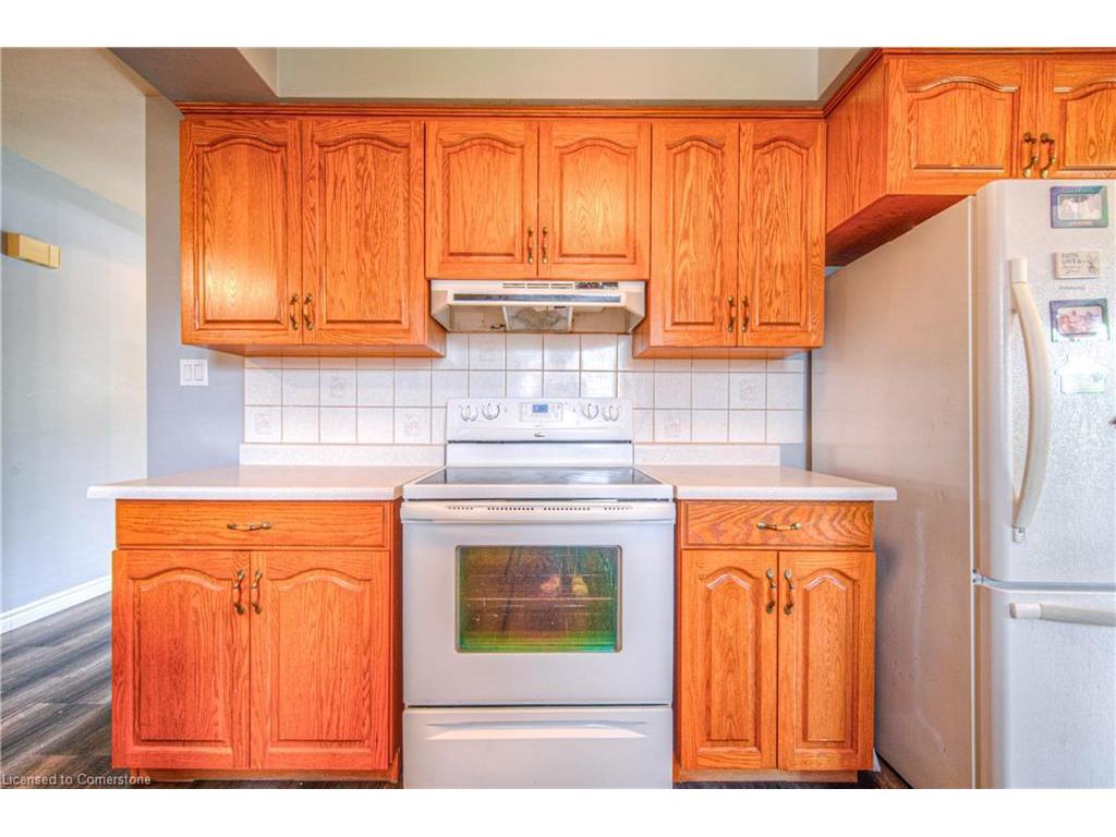 









22


Hampton

Place,
Kitchener,




ON
N2B 2S3

